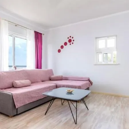 Willa Kuca Za Odmor Veronika Jesenice (Split-Dalmatia)