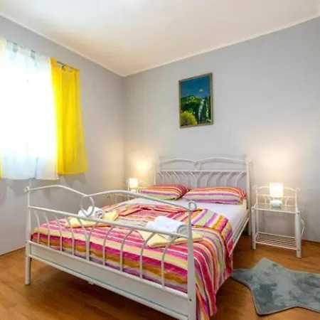 Willa Kuca Za Odmor Veronika *